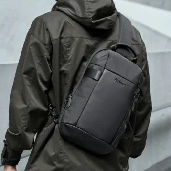 Men's One Shoulder Crossbody Bag Outdoor Travel Sling Bag Waterproof Multi Functional Sports Fanny Pack