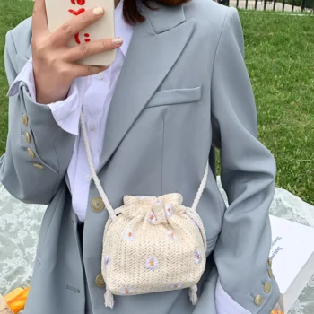 Straw Weave Bucket Bags Rattan Women Summer Beach Shoulder Bags Handbags Totes Casual Handbags Retro Mini Shoulder Messenger Bag