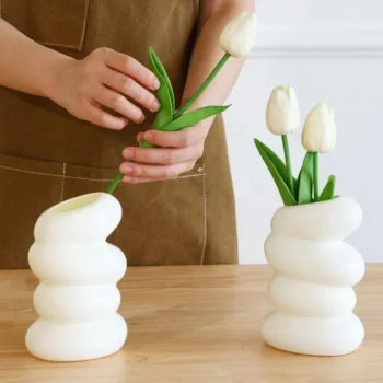 Spiral Vase for Dry Wet Flower, Nordic Style Flower Arrangement Container Ornament for Kitchen Living Bedroom Home Decoration